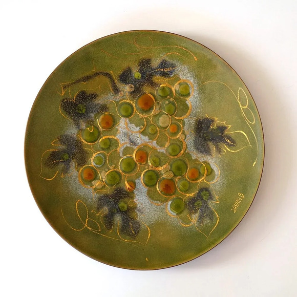 Sascha Brastoff MCM Enamel & Copper Grapes Hanging Display Plate - Picture 2 of 5